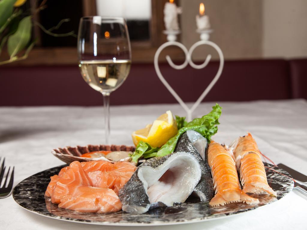 Hotel Comfort Erica Dolomiti Val D'Adige Salorno Ngoại thất bức ảnh