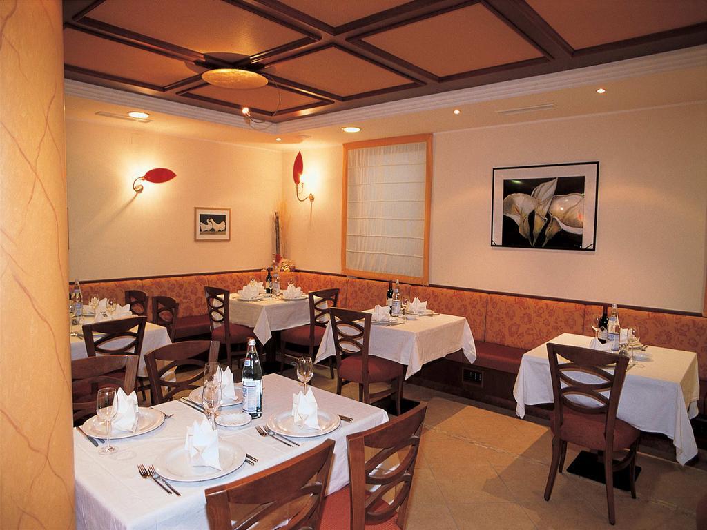 Hotel Comfort Erica Dolomiti Val D'Adige Salorno Ngoại thất bức ảnh